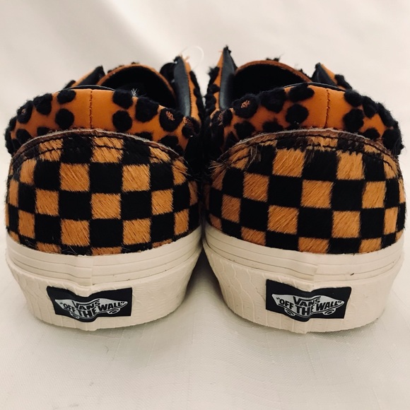 VANS~Unisex / BOLD Classic Sneaker - Picture 15 of 15